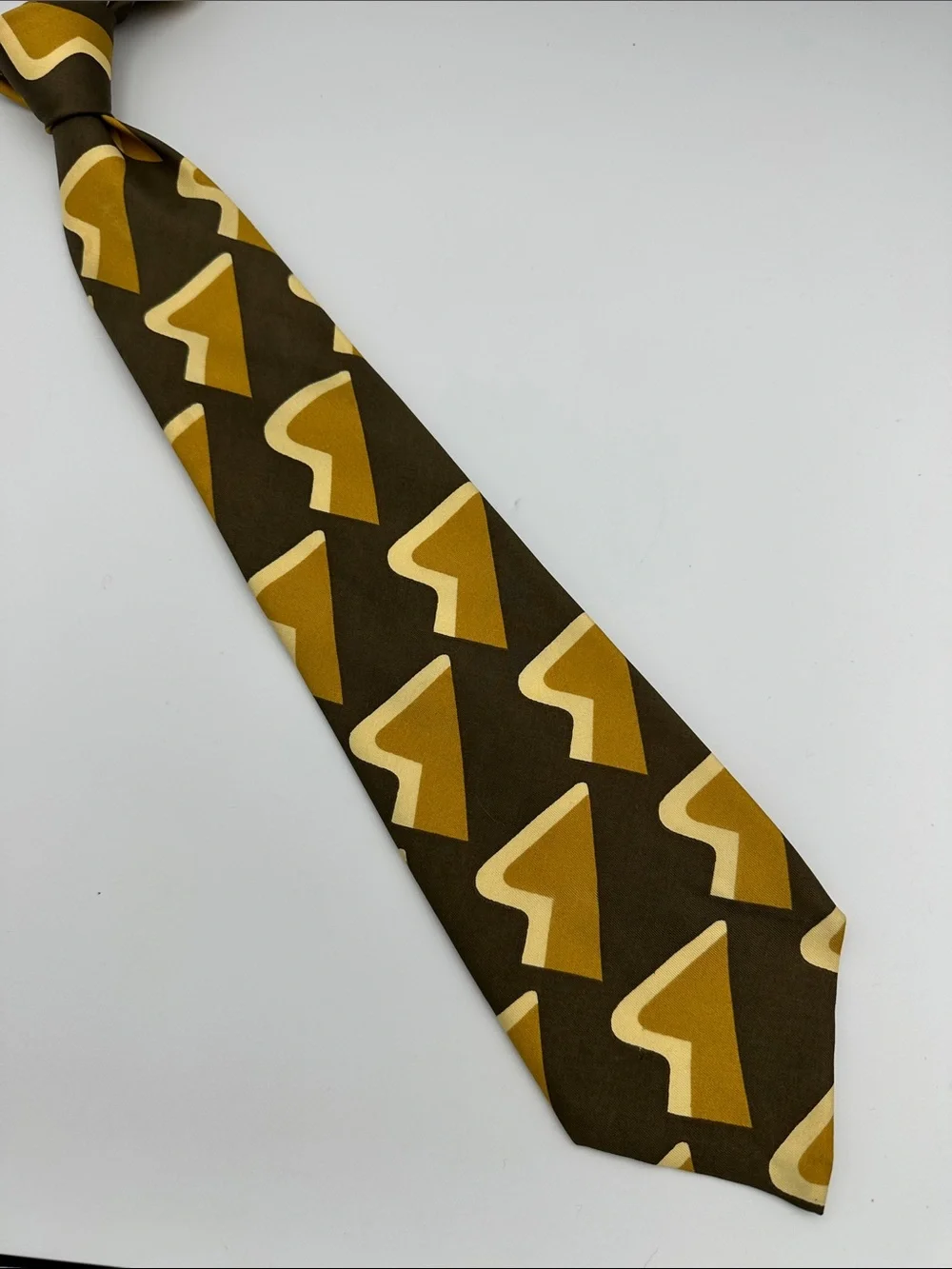 Loewe Natural Silk 70’s-80’s Vintage Tie Geometric Pattern